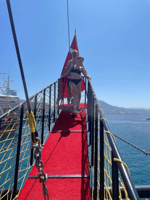 Alanya: Luxury Pirate Boat with Lunch & Unlimited Drinks - Entertainment and the Foam Party: Fun energy, but plan for the noise