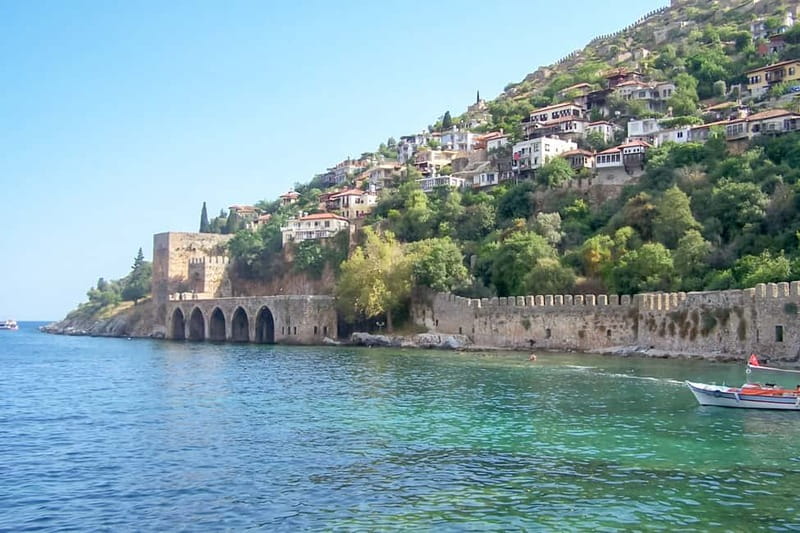 Alanya: Pirate Boat with Transfer, Lunch & Unlimited Drinks - Why This Pirate Boat Feels Like Alanya’s Best Cheap Day Out