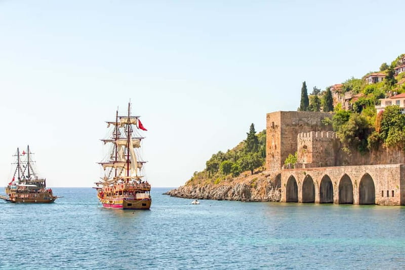 Alanya: Pirate Boat with Transfer, Lunch & Unlimited Drinks - Cleopatra Beach Water Breaks and the Best Odds for Wildlife