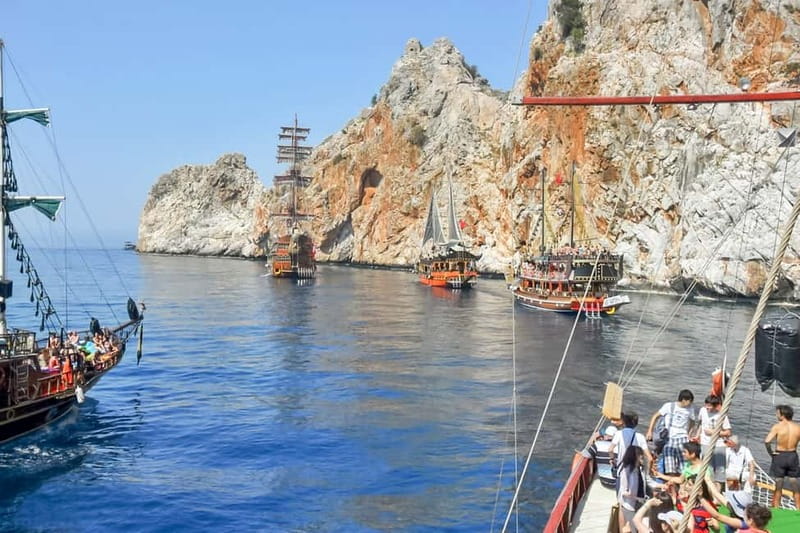 Alanya: Pirate Boat with Transfer, Lunch & Unlimited Drinks - Lunch on Board: BBQ-Style Comfort Food Plus Soft Drinks