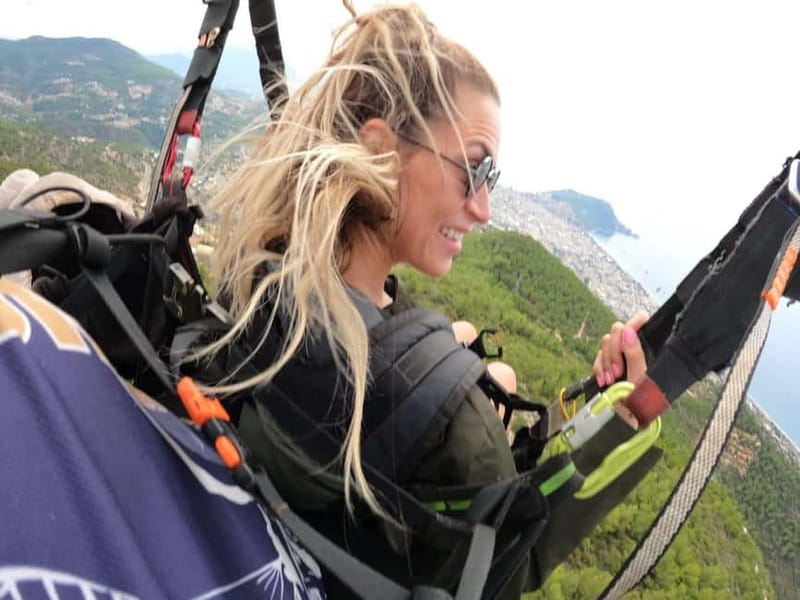Alanya: Tandem Paragliding Experience with Video Option - From Hotel Pickup to Mountain Check-In (Without the Headaches)