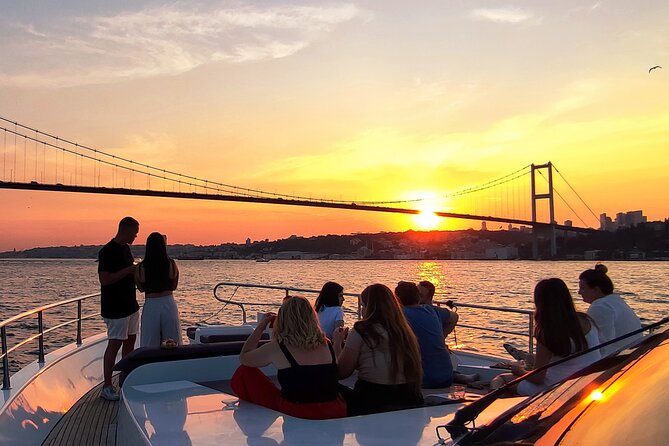 All in One Day Istanbul - Historical Tour of Istanbul with Bosphorus Cruise - Grand Bazaar time: the maze, the rhythm, and the closure plan
