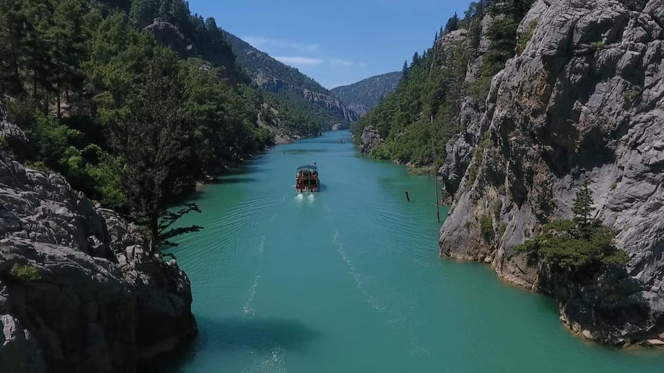 Antalya: Green Canyon Boat Trip with Lunch & Soft Drinks - The Manavgat textile outlet stop: quick reality check
