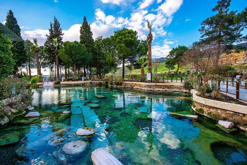 Antalya: Pamukkale Tour with Hot Air Balloon and Lunch - Should you book this Antalya Pamukkale balloon-and-lunch tour?
