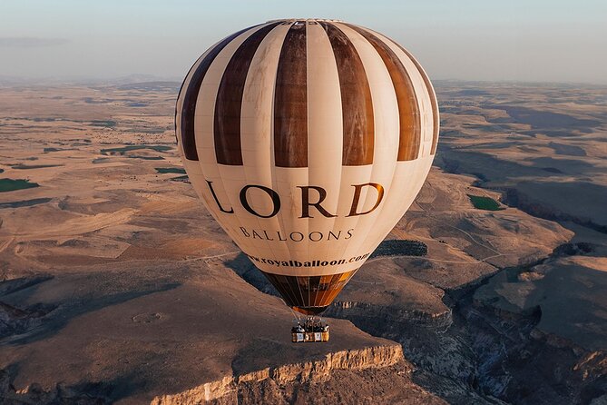 Balloon Flight over Soganli Valley Cappadocia / Lord Balloons - The Pilot and Team: Safety-First with Humor