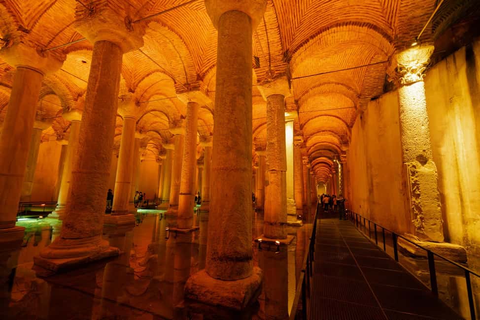 Basilica Cistern Guided Tour & Blue Mosque Audio Guide - Unlimited Time After the Tour: How to Explore Like a Human