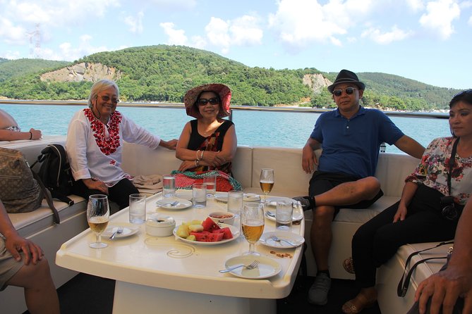 Bosphorus Luxury Lunch Cruise & Black Sea Swimming Experience - Forts and palaces on both shores (Rumelihisarı, Anadoluhisarı, Beylerbeyi)