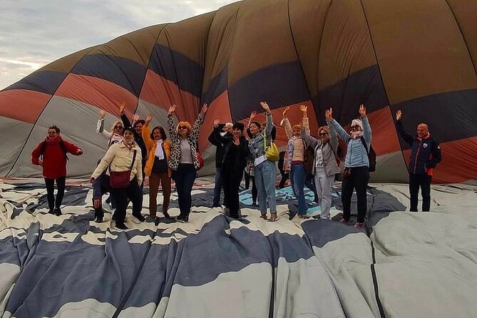 Cappadocia Hot Air Balloon Ride / Skyway Balloons - In the Basket: Pilot Position and How Group Seating Works