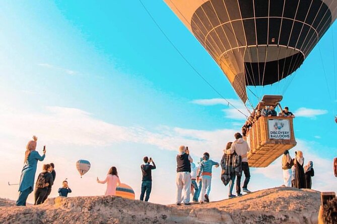 Cappadocia Sunrise Hot Air Balloon Flight / Discovery Balloons - The Optional Göreme Town Center Stop: Cave Houses on the Ground