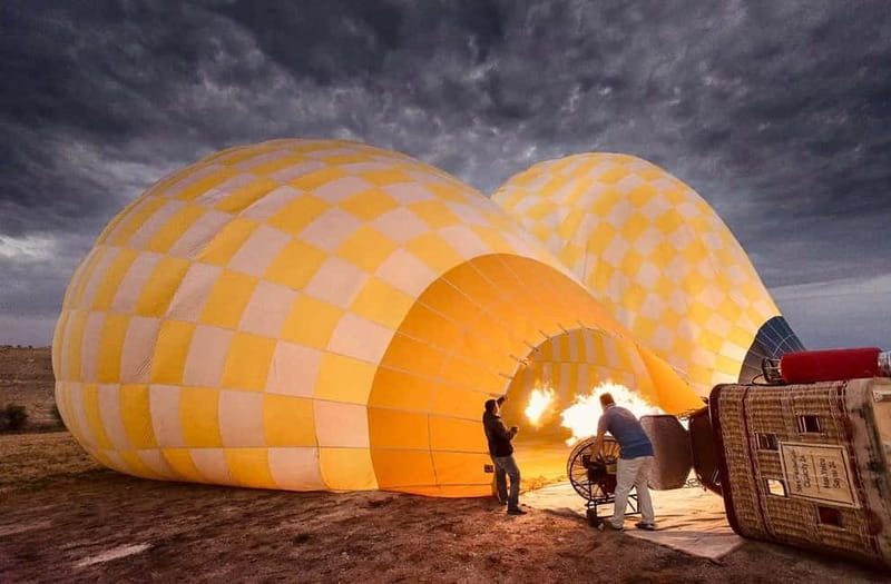 Cappadocia: Sunrise Hot Air Balloon in Göreme and Transfer - Boarding and safety: what the briefing covers (and why it matters)