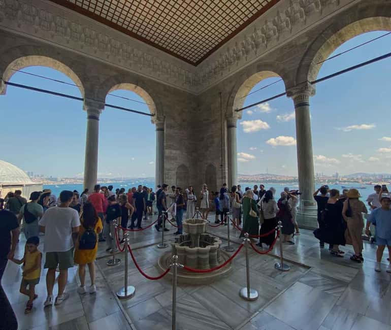 Flexible Combo: Hagia Sophia, Topkapi, Basilica, Blue Mosque - Topkapi Palace and Harem: 150 minutes that actually has room to breathe