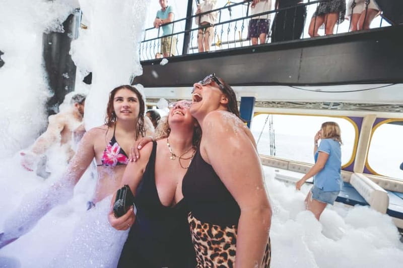From Antalya/Kemer: All-Inclusive Party Boat with Lunch - Foam Party and DJ Sets: When the Crew Turns the Boat Into a Scene