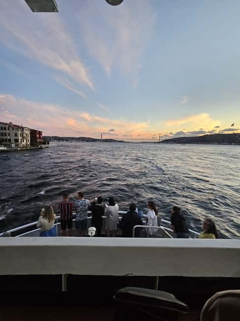 Istanbul Bosphorus: 3-Hour Day Cruise's with Asian Side Stop - Beylerbeyi hour on the Asian side: what free time actually means