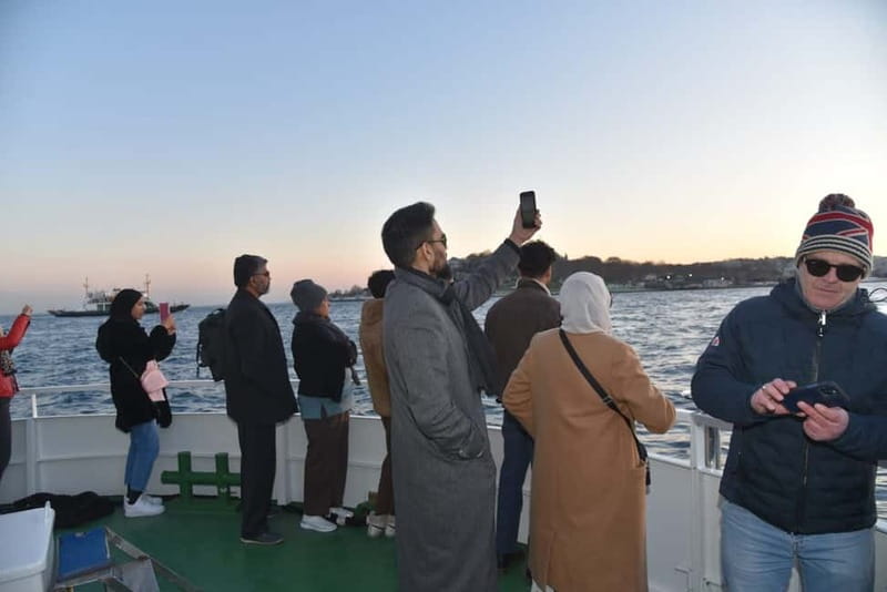 Istanbul Bosphorus: 3-Hour Day Cruise's with Asian Side Stop - Maiden’s Tower to Suleymaniye: the last stretch of viewpoint variety