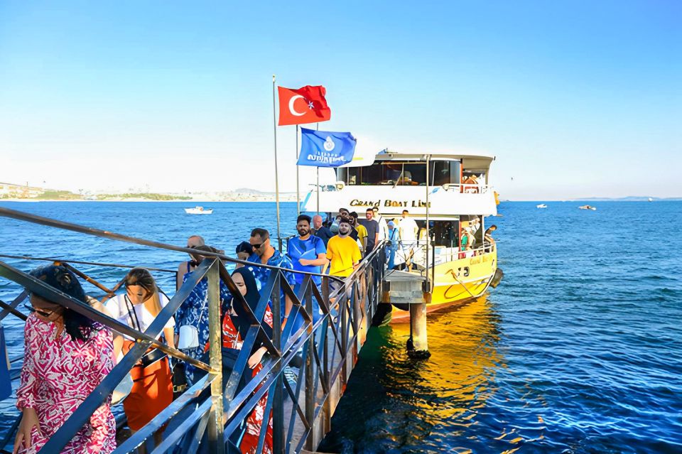 Istanbul: Bosphorus Cruise w/Audio Guide and Sunset Option - Key things to know before you go