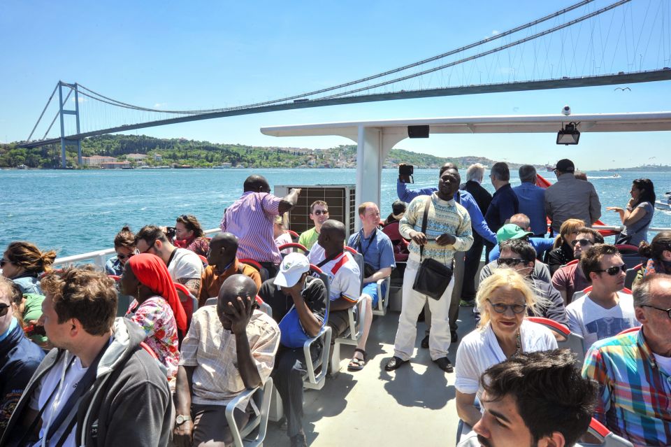 Istanbul: Bosphorus Cruise w/Audio Guide and Sunset Option - Golden Horn: the harbor that frames the city