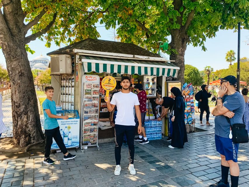 Istanbul: Bosphorus Cruise w/Audio Guide and Sunset Option - Gazete Market meeting point: how to avoid wasting time