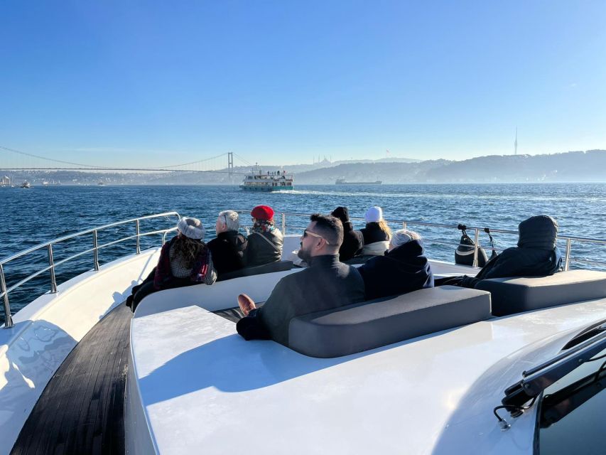 Istanbul: Bosphorus Cruise with Stopover on the Asian Side - Starting in Dolmabahçe: Where the Cruise Begins