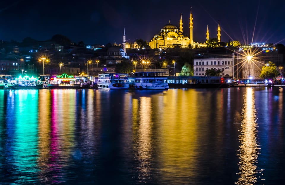 Istanbul: Bosphorus Dinner Cruise Incl. Drinks with Transfer - Photo Tips for the Bosphorus Night (Without Overthinking It)