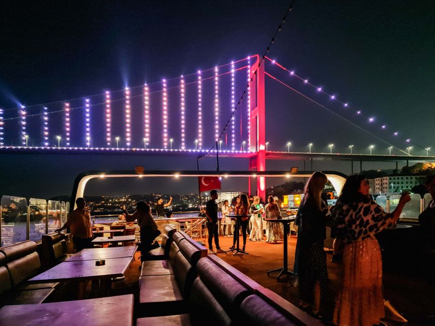 Istanbul: Bosphorus Dinner Cruise w/ Drinks & Entertainment - Dolmabahçe, Çırağan, and Ortaköy: palace lights and Bosphorus charm