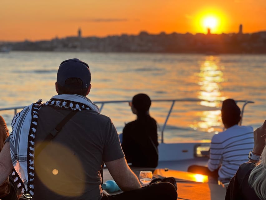 Istanbul: Bosphorus Sunset Cruise on a Luxury Yacht - Key highlights to know before you go