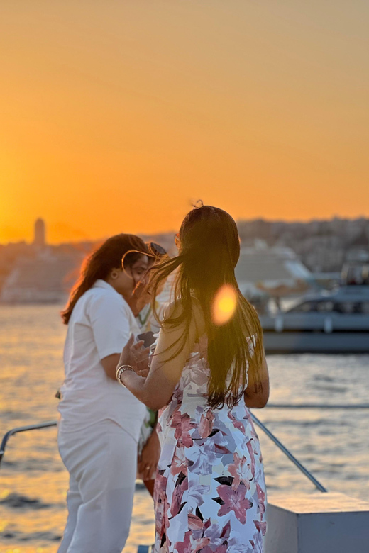 Istanbul: Bosphorus Sunset Cruise on a Luxury Yacht - Çırağan Palace and Ortaköy: showy waterside glamour