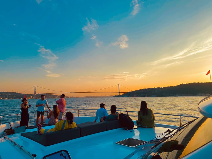 Istanbul: Bosphorus Sunset Yacht Cruise with Live Guide - Price and Value: Why $35 Works Here