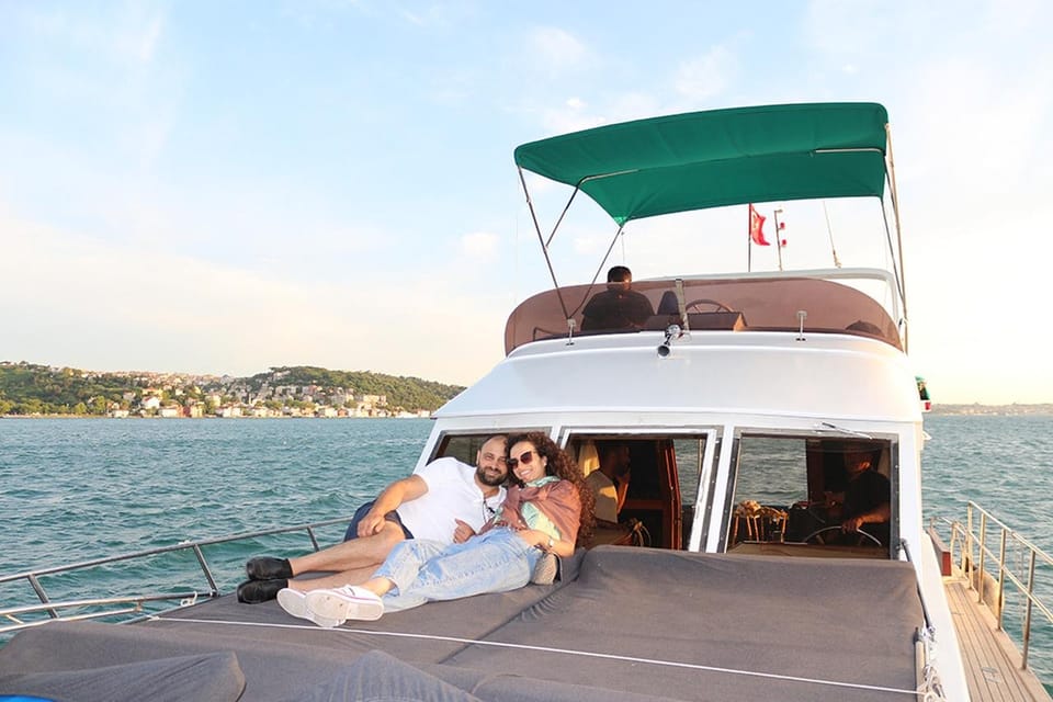 Istanbul: Bosphorus Yacht Cruise at Sunset with Snacks - Key Things I’d Focus On