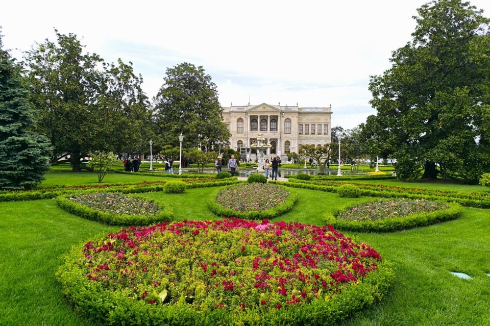 Istanbul: Dolmabahce Palace and Harem Skip-the-Line Ticket - Painting Museum: a quieter finish that makes sense