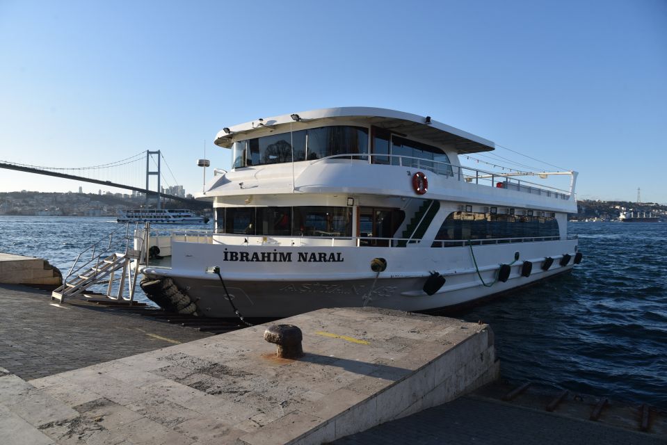 Istanbul: Explore Bosphorous on a Sunset Boat Cruise - Key highlights you’ll feel right away