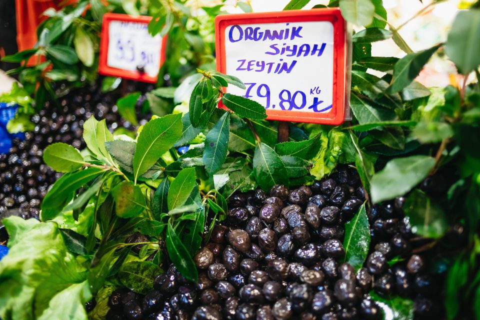 Istanbul: Guided Food and Culture Tour - Backgammon café break and tulip çay: small moments that land