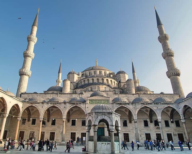 Istanbul: Hagia Sophia, Blue Mosque Guided Tour, & Tickets - Before you go: dress code and rules that affect your time