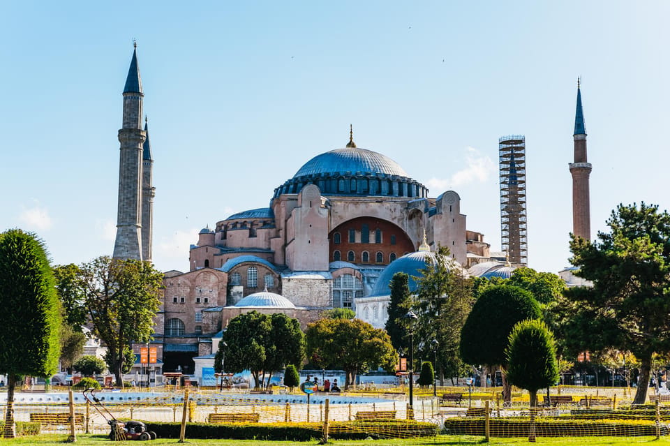 Istanbul: Hagia Sophia, Blue Mosque, Suleymaniye Mosque Tour - The madrasah drink stop: the Istanbul break that doesn’t feel like a trap
