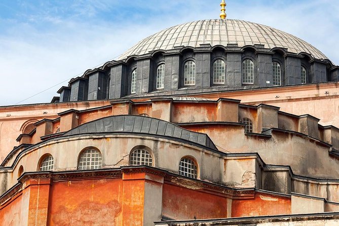 Istanbul Historical Tour with Guide, Lunch and Transfers - Hotel Pickup to Sultanahmet Square: where your day really starts