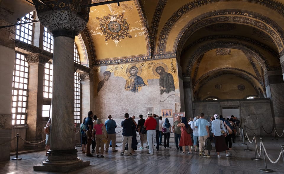Istanbul: Topkapi, Hagia Sophia and Basilica Cistern Tour - Hagia Sophia: What to Look For in a Mosque-Church Hybrid