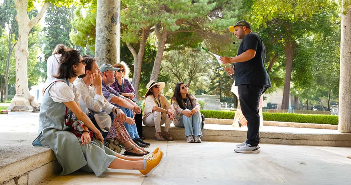 Istanbul: Topkapi, Harem Small Group Guided Tour & Historian - Where the Tour Starts: Dsign Café by the Hippodrome