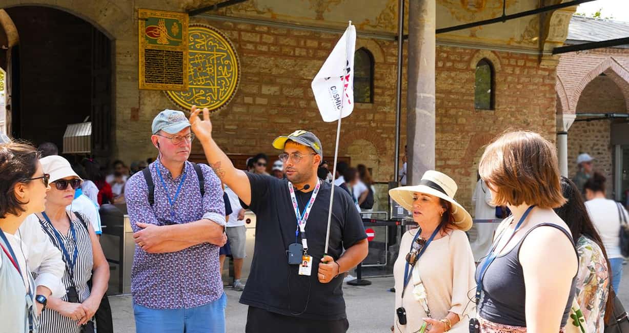 Istanbul: Topkapi, Harem Small Group Guided Tour & Historian - Skipping the Ticket Line vs the Security Line: Timing Tips That Actually Help