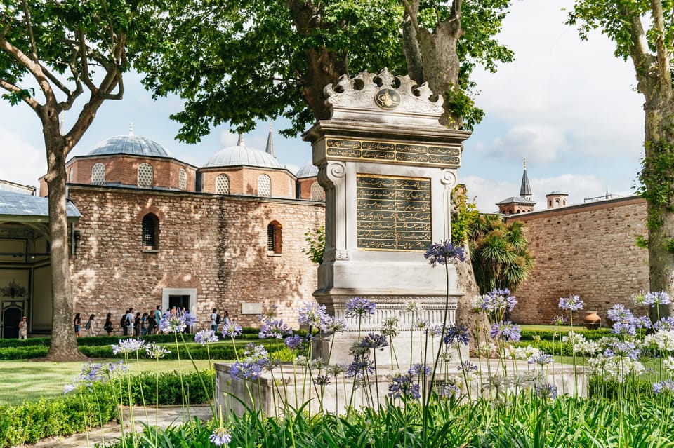 Istanbul: Topkapi Palace and Harem Guided Tour with Ticket - Skip-the-line entry that really matters at Topkapi