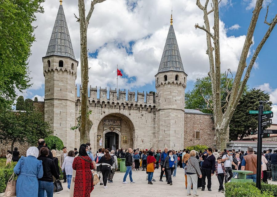 Istanbul: Topkapi Palace and Harem Ticket with Audio Guide - What the 90-Minute Escort Feels Like (Then You’re Free)
