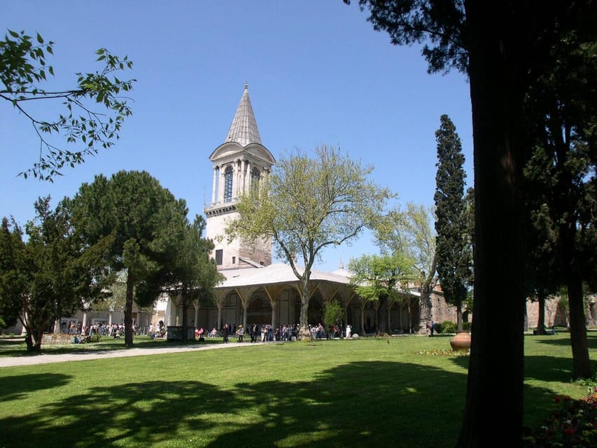 Istanbul: Topkapi Palace and Harem Ticket with Audio Guide - Inside Topkapi Palace: Courtyards, Views, and the Scale