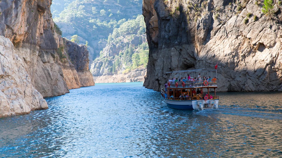 Side: Green Canyon Boat Trip & Bus Safari with Lunch - Green Lake (Oymapınar Dam): your hour on the water