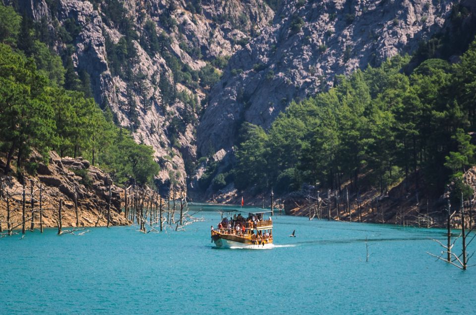 Side: Green Canyon Jeep and Boat Tour with Lunch - Lunch at Gölbaşı Restaurant & Hotel: what you’re likely to get and how to plan