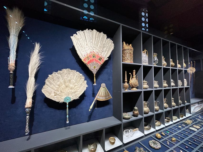 Topkapi Palace and Harem Skip-the-Line-Tickets & Audio Guide - Harem Museum: Long Corridors, Powerful Story, and a Different Kind of Experience