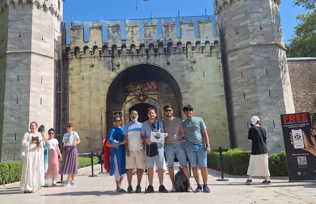 Topkapi Palace & Harem, Skip-the-Line SMALL GROUP - Fatih Sultan Mehmet and the Palace Layout: Getting Your Bearings Fast
